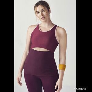 FABLETICS Luana Performance Colorblock Tank Size M